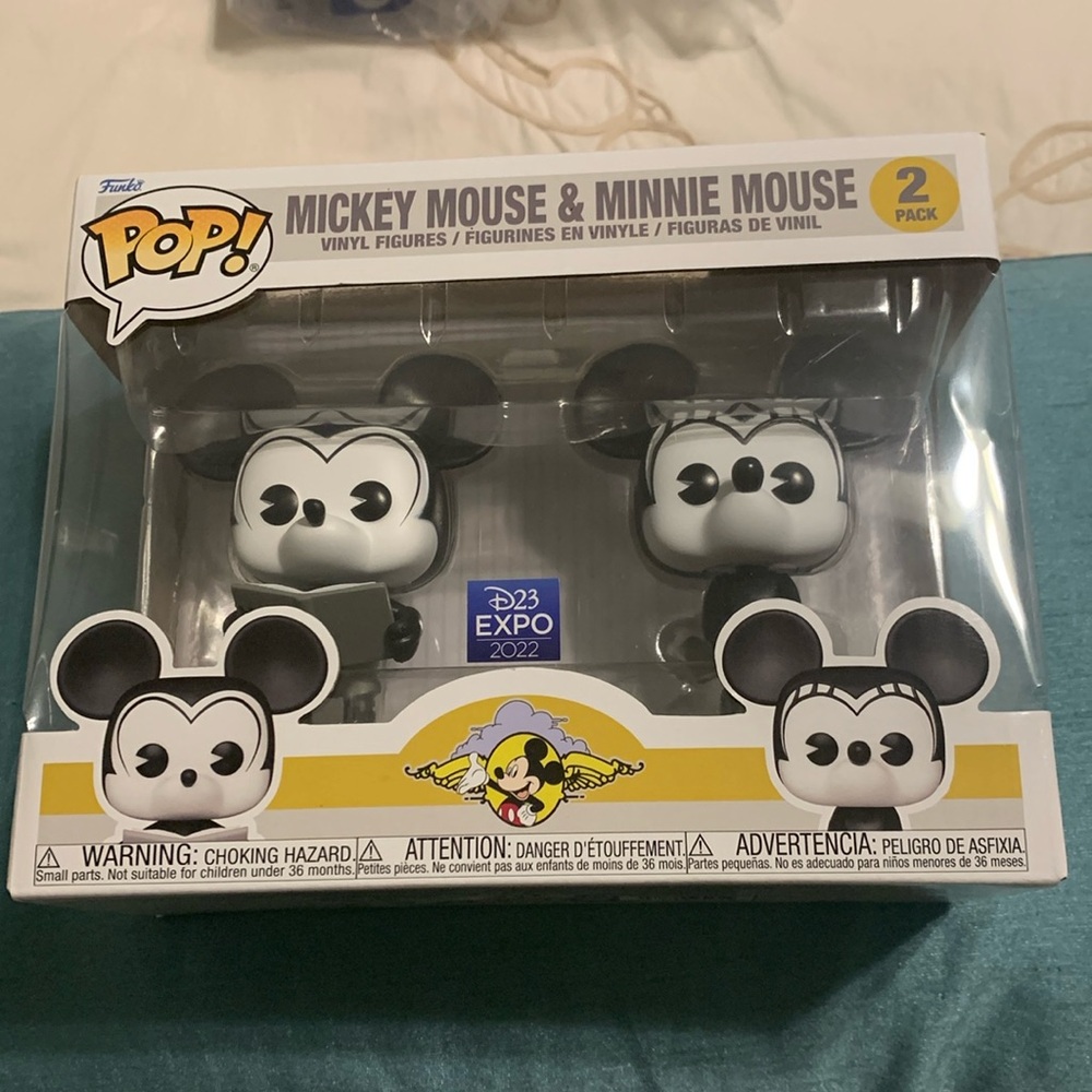 New In Box Funko POP! Mickey Mouse &  Minnie Mouse Vinyl Figures D23 Expo 2022